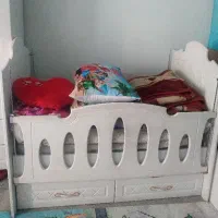 تخت و کمد بچه و کودک