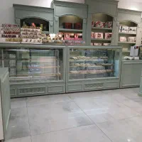 فروشنده خانم