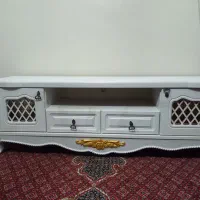 میز تلویزیون کلاسیک بسیار شیک ( با تخفیف )