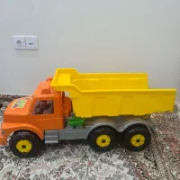 کامیون اسباب بازی