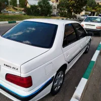 پژو پارس سفید