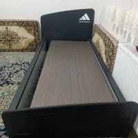 تخت ام دی اف