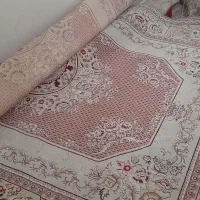 ۲ عدد فرش و تعدادی چوب پرده نو