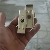 گیت لباس و چوب لباسی