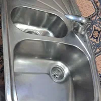 سینگ ظرفشویی. مارک اخوان