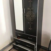 کُمد لباس آینه‌دار