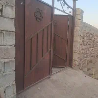 زمین چهاردیواری‌فشند