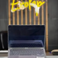 لپ تاپ MacBook pro 2020 طراحی و ادیت|رایانه همراه|یزد, |دیوار