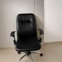 میز تحریر یا مدیریت با صندلی