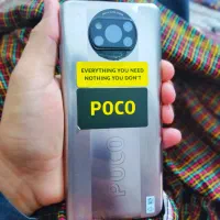 گوشی پوکوX3 proزیر خاکی خشک