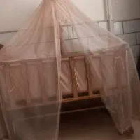 تخت کنار مادر ،شش میلیون ونهصد تومان