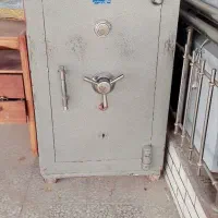 گاوصندوق قدیمی ژاپنی