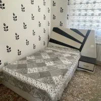 تخت و کمد