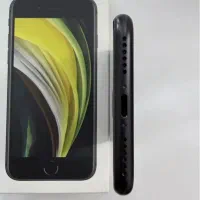 گوشی آیفون se2020