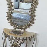 اینه و کنسول برنجی