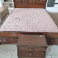 تخت دو نفره چوب