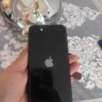 ایفون se 2020