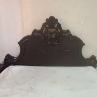 تخت دو نفره چوب