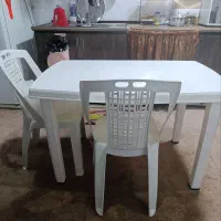 میز و صندلی