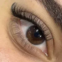 مژه استیشن