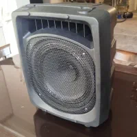 بلندگو و میکروفون و پایه میکروفون