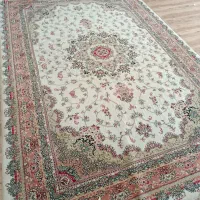 یک عدد فرش هفتصد شانه تمام نخ شش متری