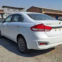 حواله سوزوکی سیاز ۲۰۲۵ سفید