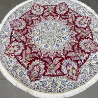 فرش دستباف ( بساک )دایره ۱/۵ در ۱/۵ نایین اصفهان
