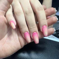 اجاره میز ناخن و تخت مژه