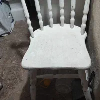 2عدد صندلی چوبی سالم ومحکم