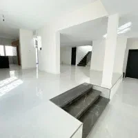 شهرک غرب ۶۰۰ متر بنا.  بایازی شده و نوساز