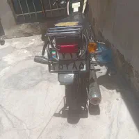یک عدد  موتور سیکلت ۹۱ بلوچ