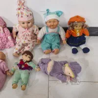 تعدادی عروسک