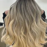 تخفیف ویژه برای  رنگ و مش کوتاهی مو میکاپ شنیون