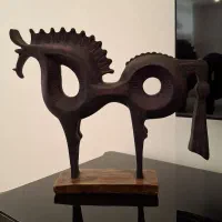 مجسمه اسب پتینه