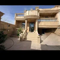 اسکلت بتن ولیعصر درب حیاط