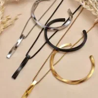 بنگل ایرانی و آویز پیچ ایرانی