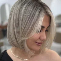 رنگ کار حرفه ای مو،آماده همکاری با سالن