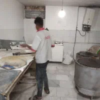 یه میز چونه گیری بزرگ