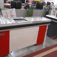 میز فروشگاهی چک اوت قرمز سفیدی