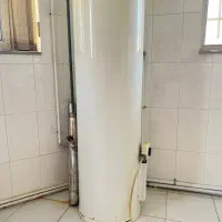 آبگرم کن ایستاده