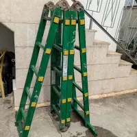 یک عدد نردبان و فشفشه