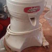 آب میوه گیری برقی جنس چدن