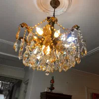 لوستر کریستالی ۸ شاخه از جنس برنز