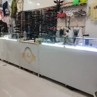پاچال.ویترین.میز
