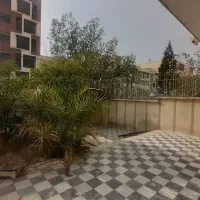 ۶۵۰ متر/میدان توحید/۳ طبقه مستقل/قابل تبدیل