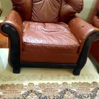 مبل هشت نفره چرم یک میلیون و پانصد