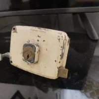 قفل درب حیاط