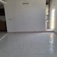 یک واحد آپارتمان تمیز،و مرتب
