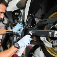 تعمیرات موتور سیکلت و اسکوتر